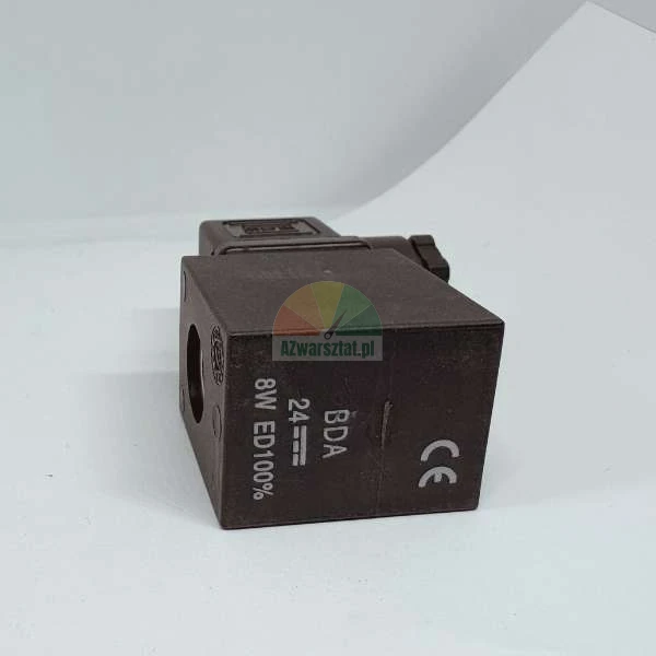 Černá cívka elektromagnetického ventilu BDA 24V 8W ED100 procent se značkou CE na bílém pozadí