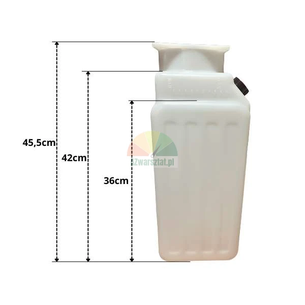 Bílá plastová nádrž s vyznačenou výškou: 45,5 cm celková, 42 cm k rameni a 36 cm k prolisu.