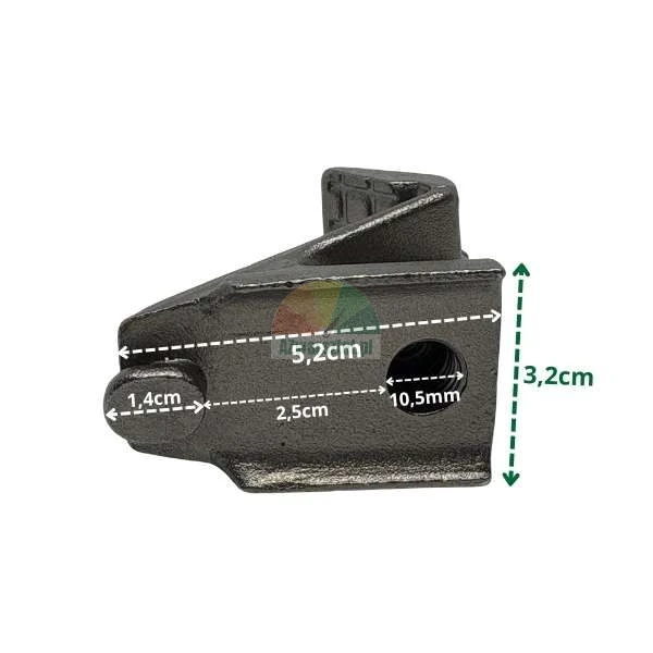 Černá kovová součástka s kótami: délka 5,2cm, výška 3,2cm a průměr otvoru 10,5mm.