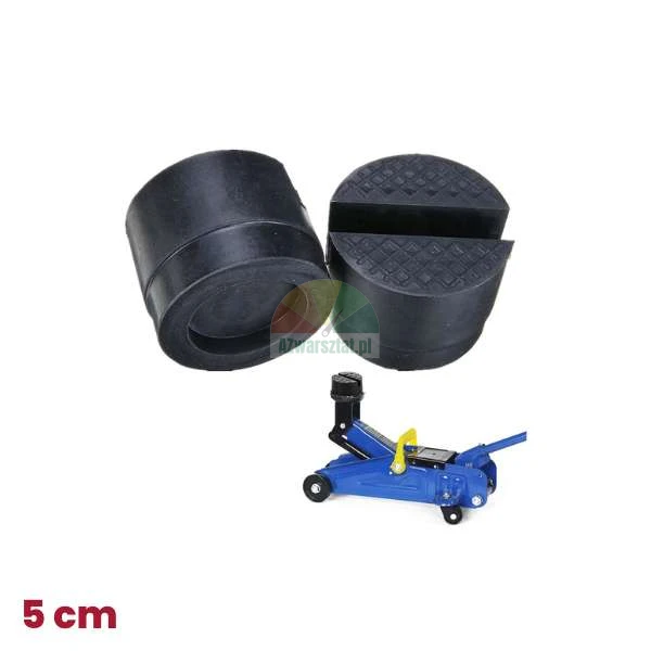 Černá 5 cm gumová podložka pod hever s drážkou zobrazená vedle modrého hydraulického zvedáku