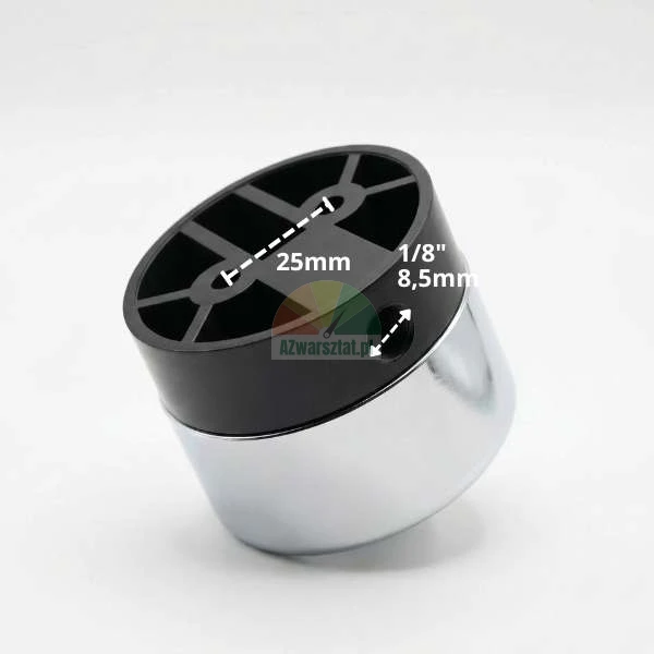 Chromovaná a černá kulatá nábytková noha s rozměry: rozteč montážních otvorů 25 mm a boční otvor 8,5 mm (1/8' palce).