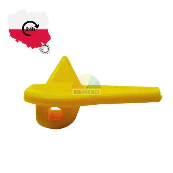 Žlutý plastový díl s otvorem a trojúhelníkovým výstupkem, náhradní díl pro stroje.