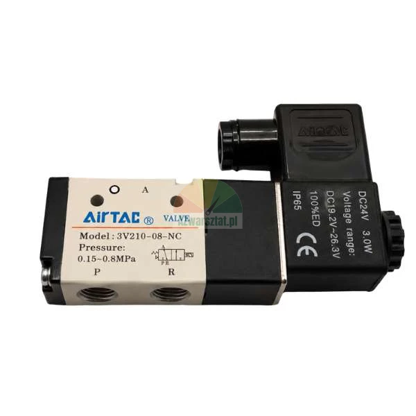 Pneumaticky elektromagneticky ventil AirTAC 3V210-08-NC, 3/2-cestny, normalne zavreny (NC), napeti 24V DC, tlak 0.15-0.8 MPa.