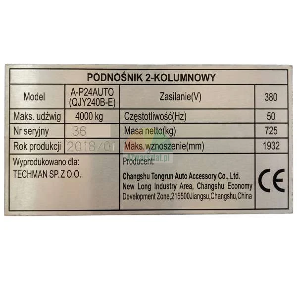 Výrobní štítek dvousloupového zvedáku QJY240B-E.